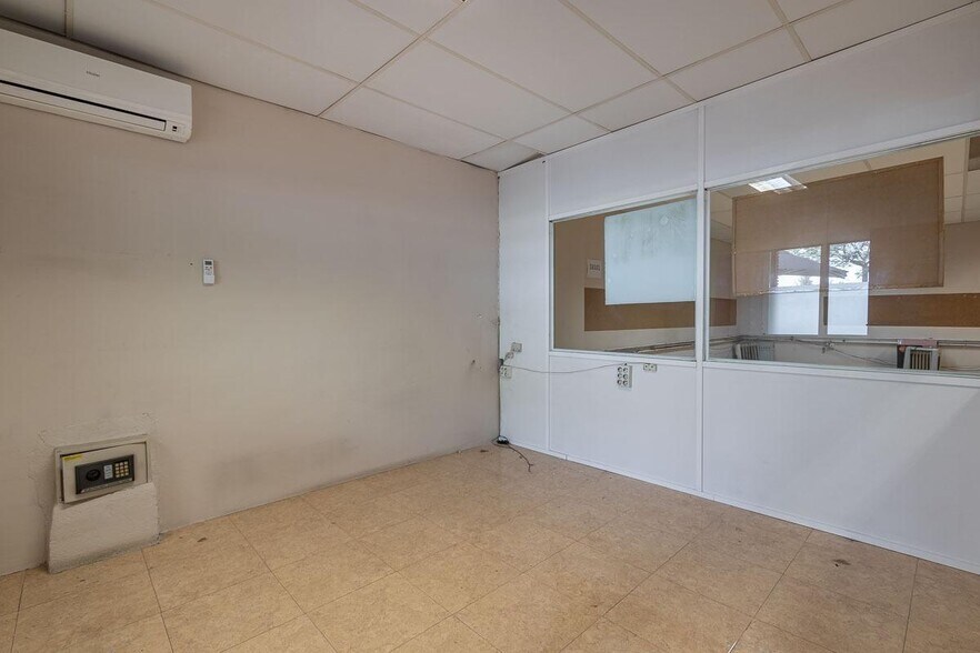 Commerce de détail dans Granada à louer - Photo intérieure - Image 2 de 21