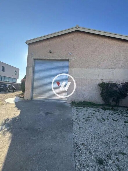 Flex in Aix-en-Provence for lease - Primary Photo - Image 1 of 1