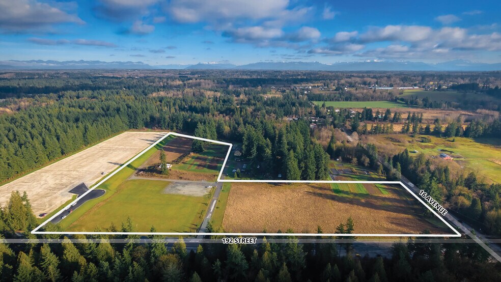 1760 192 St, Surrey, BC à louer - Photo du bâtiment - Image 2 de 7
