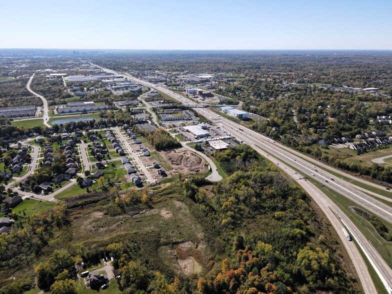 7825 Poe Ave, Dayton, OH for lease - Building Photo - Image 2 of 17