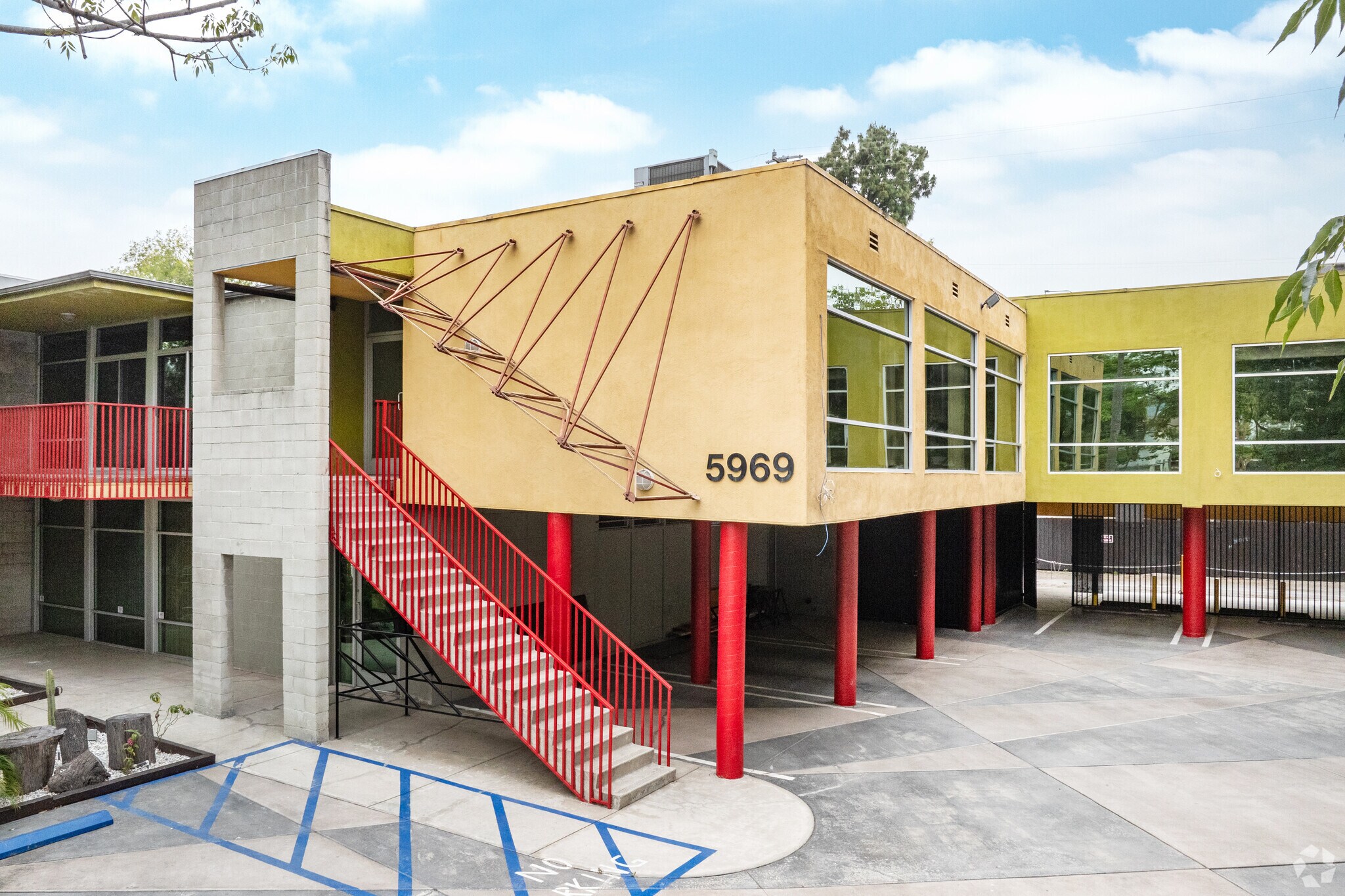 5969 Washington Blvd, Culver City, CA à louer Photo du bâtiment- Image 1 de 28