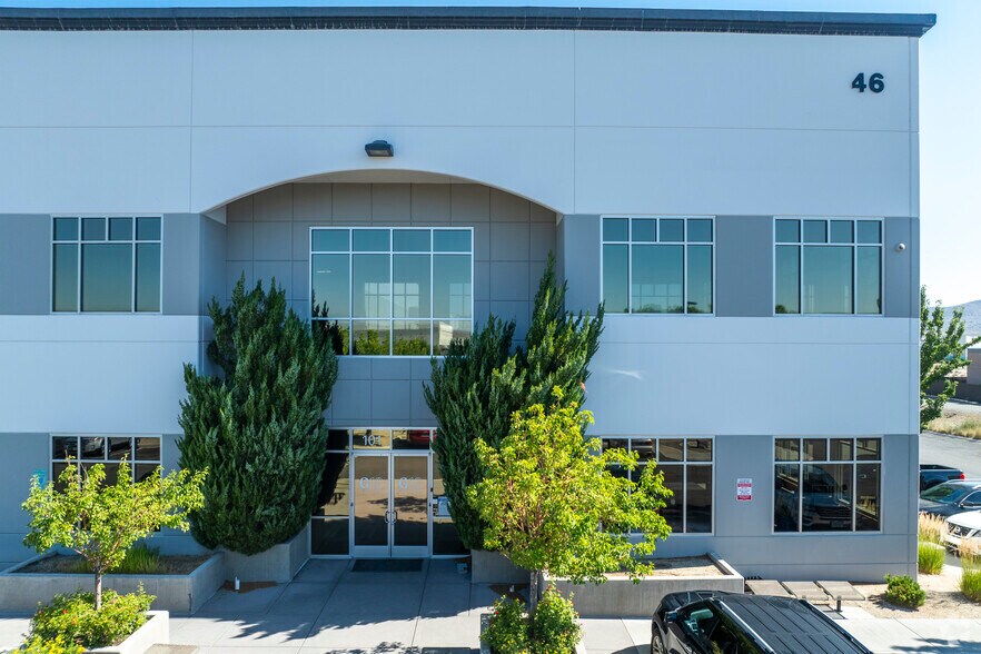 46 Isidor Ct, Sparks, NV à louer - Photo du bâtiment - Image 3 de 5