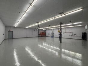35 Corporate Park Dr, Pembroke, MA for lease Interior Photo- Image 1 of 4