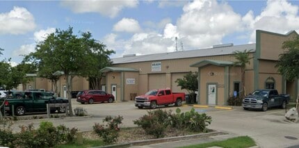 3814 Acushnet Dr, Corpus Christi, TX for lease Interior Photo- Image 2 of 5