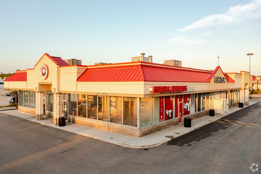 411-417 E Roosevelt Rd, Lombard, IL for sale - Building Photo - Image 2 of 14