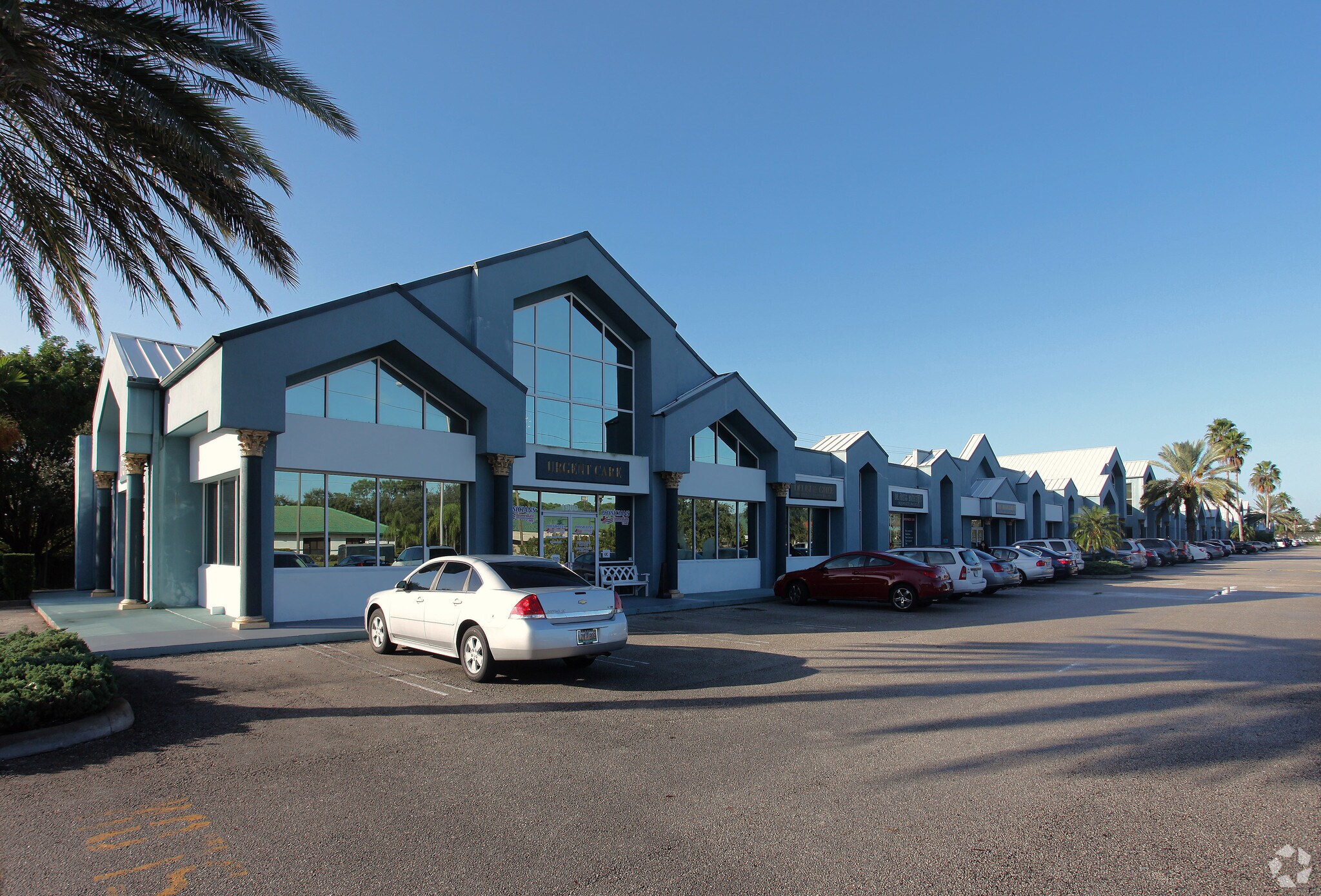 1800-1900 SE Port Saint Lucie Blvd, Port Saint Lucie, FL for lease Primary Photo- Image 1 of 26