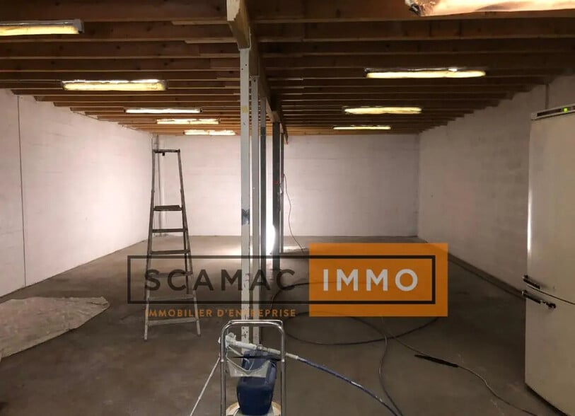 Industrial in Stains for lease - Interior Photo - Image 2 of 6