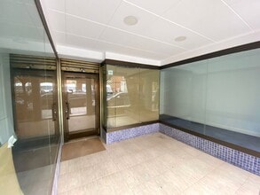 Retail in Madrid, Madrid for lease Interior Photo- Image 2 of 7