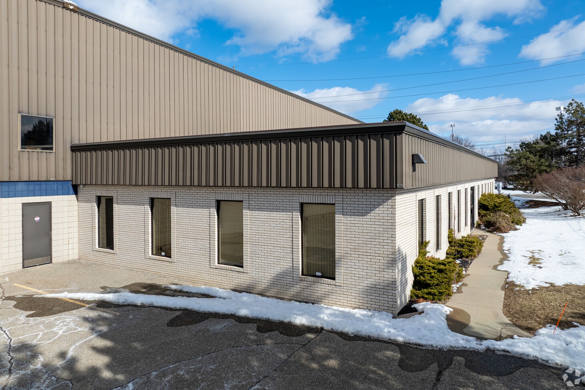 7763 N Haggerty Rd, Canton, MI for lease Primary Photo- Image 1 of 6