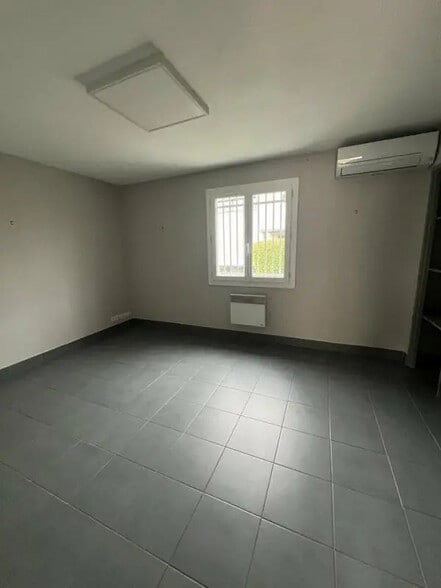 Commerce de détail dans Portet-sur-Garonne à louer - Photo intérieure - Image 3 de 5