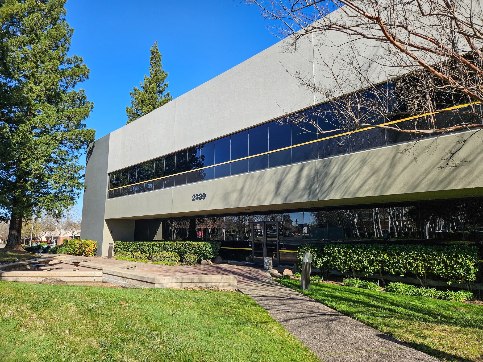 2339 Gold Meadow Way, Gold River, CA for lease Building Photo- Image 1 of 6