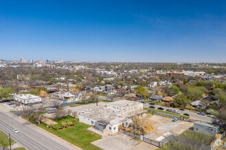 3000 E Cesar Chavez St, Austin, TX - AERIAL  map view