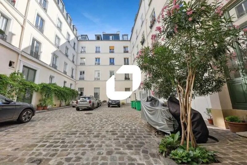 Bureau dans Paris à vendre - Photo du bâtiment - Image 2 de 13