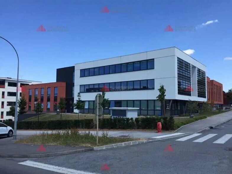 Bureau dans Besançon à louer - Photo du bâtiment - Image 3 de 4