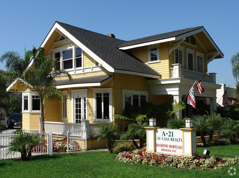 1642 E 4th St, Santa Ana, CA à vendre - Photo du bâtiment - Image 2 de 2