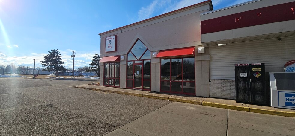 1456 Kennedy Rd, Chippewa Falls, WI for lease - Building Photo - Image 2 of 12