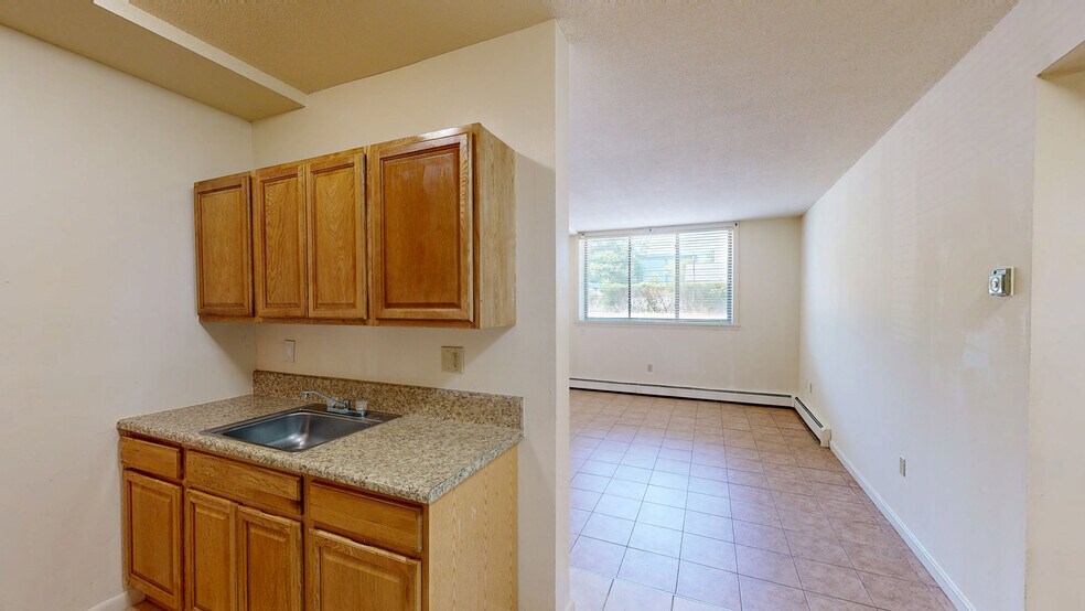 1021 Asylum Ave, Hartford, CT à vendre - Numérisation 3D de Matterport - Image 3 de 15