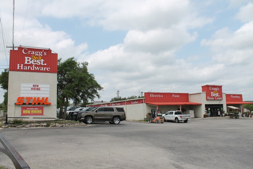 21100 State Highway 46 W, Spring Branch, TX à vendre - Photo du bâtiment - Image 2 de 7