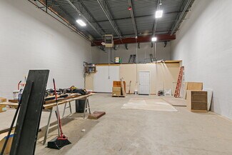 Plus de détails pour 129 Commercial Dr, Yorkville, IL - Industriel à louer