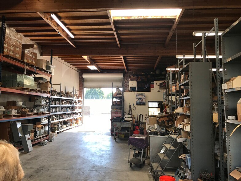 1705-1711 E Mauretania St, Wilmington, CA for sale - Interior Photo - Image 3 of 11