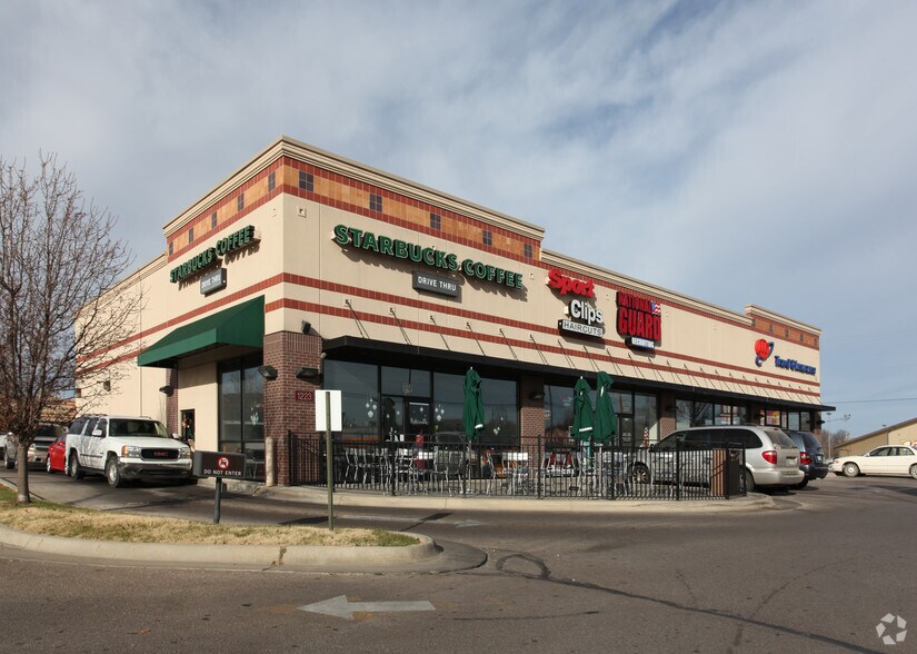 1223 SW Wanamaker Rd, Topeka, KS à vendre - Photo du bâtiment - Image 2 de 2