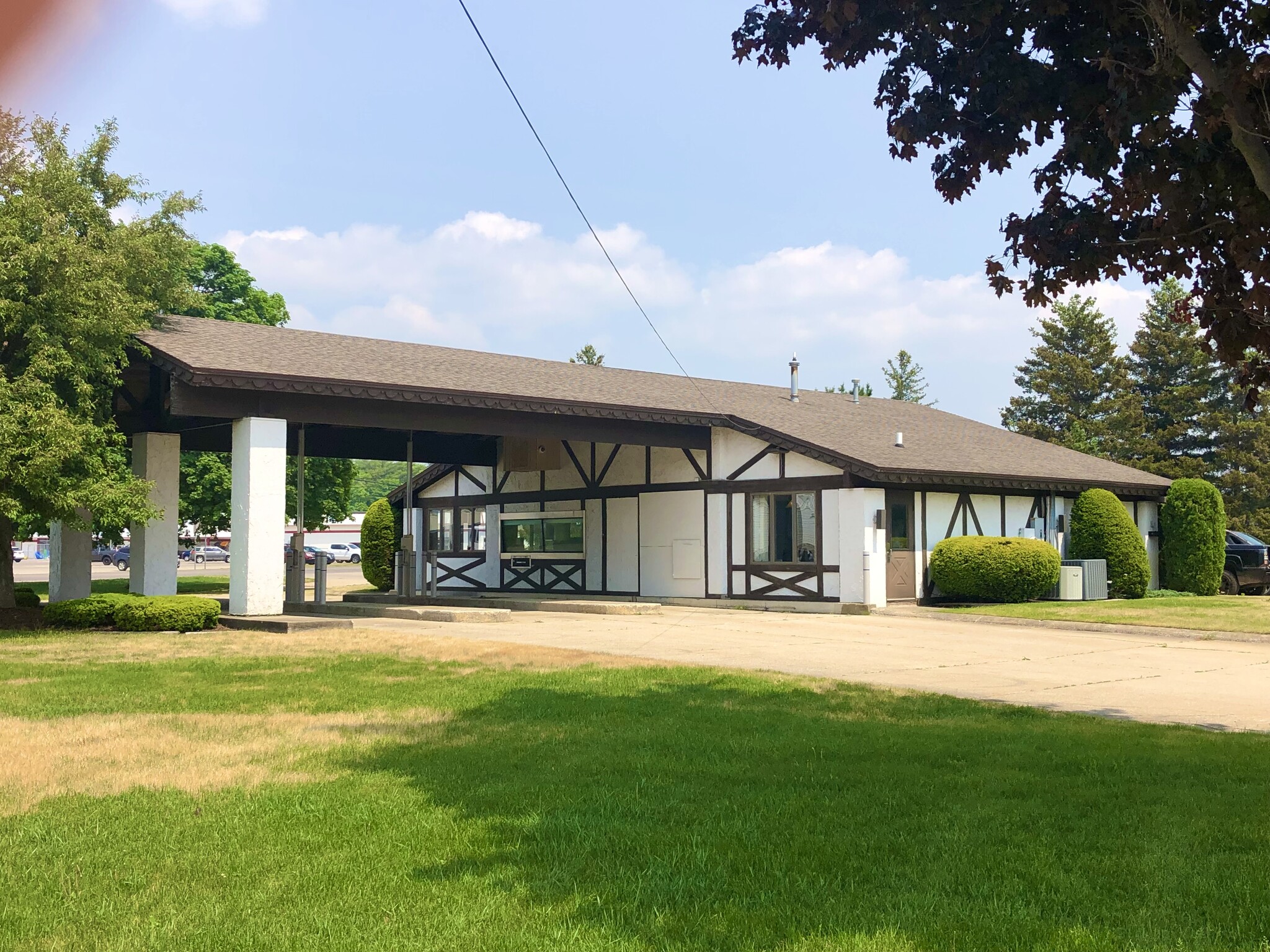 2029 S Otsego Ave, Gaylord, MI for sale Building Photo- Image 1 of 1