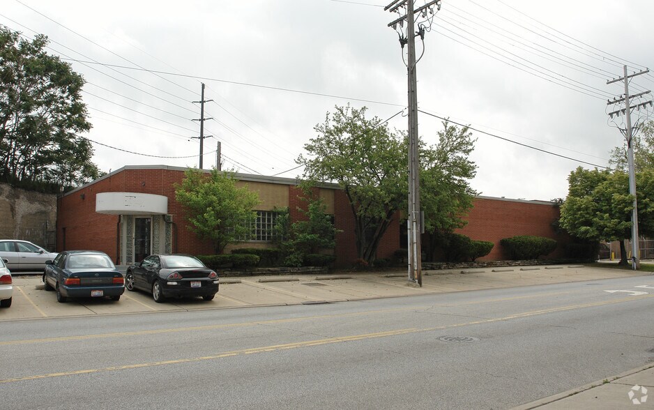 1791 E 40th St, Cleveland, OH for sale - Primary Photo - Image 1 of 3