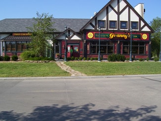 Plus de détails pour 1340 Village West Pky, Kansas City, KS - Commerce de détail à louer