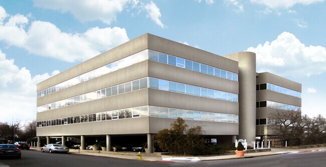 Plus de détails pour 265 Post Ave, Westbury, NY - Bureau, Bureau/Médical à louer