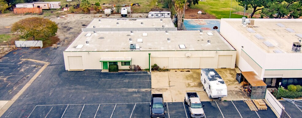 1415 Palomares St, La Verne, CA for lease - Building Photo - Image 1 of 4
