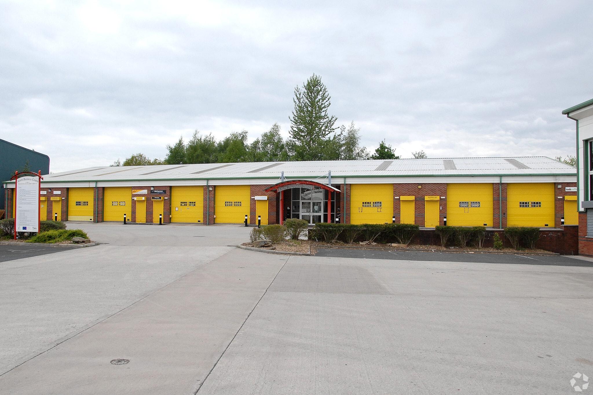 Butts St, Leigh for lease Primary Photo- Image 1 of 10