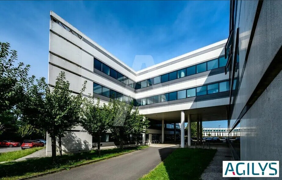 Bureau dans COURCOURONNES à louer - Photo du bâtiment - Image 2 de 4