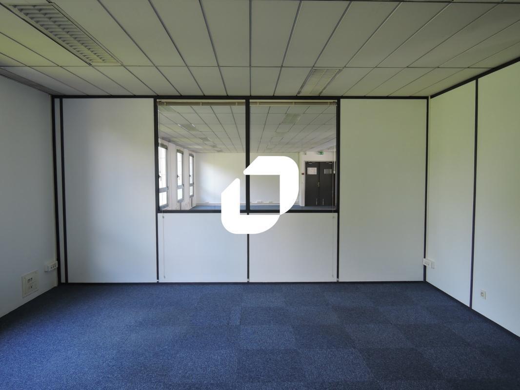 Office in Lognes for lease Interior Photo- Image 1 of 14