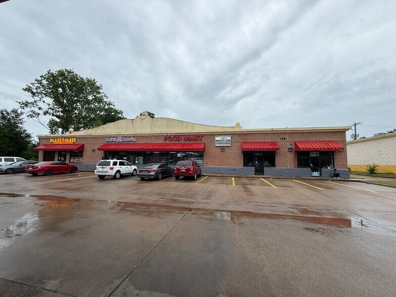 123 W Northside Dr, Jackson, MS à louer - Photo du bâtiment - Image 3 de 6