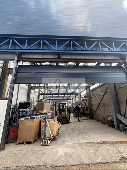 Industrial in Villeneuve-la-Garenne for lease - Construction Photo - Image 2 of 4