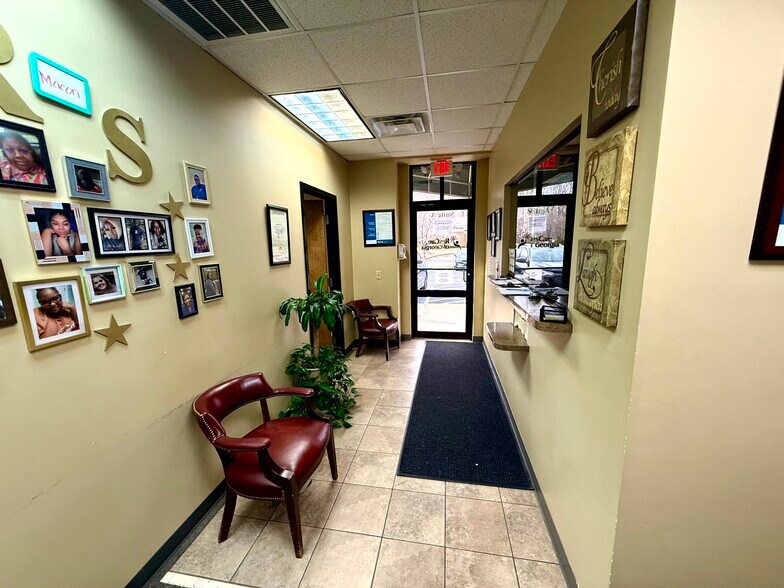 105 Preston Ct, Macon-Bibb, GA à louer - Photo du bâtiment - Image 3 de 8