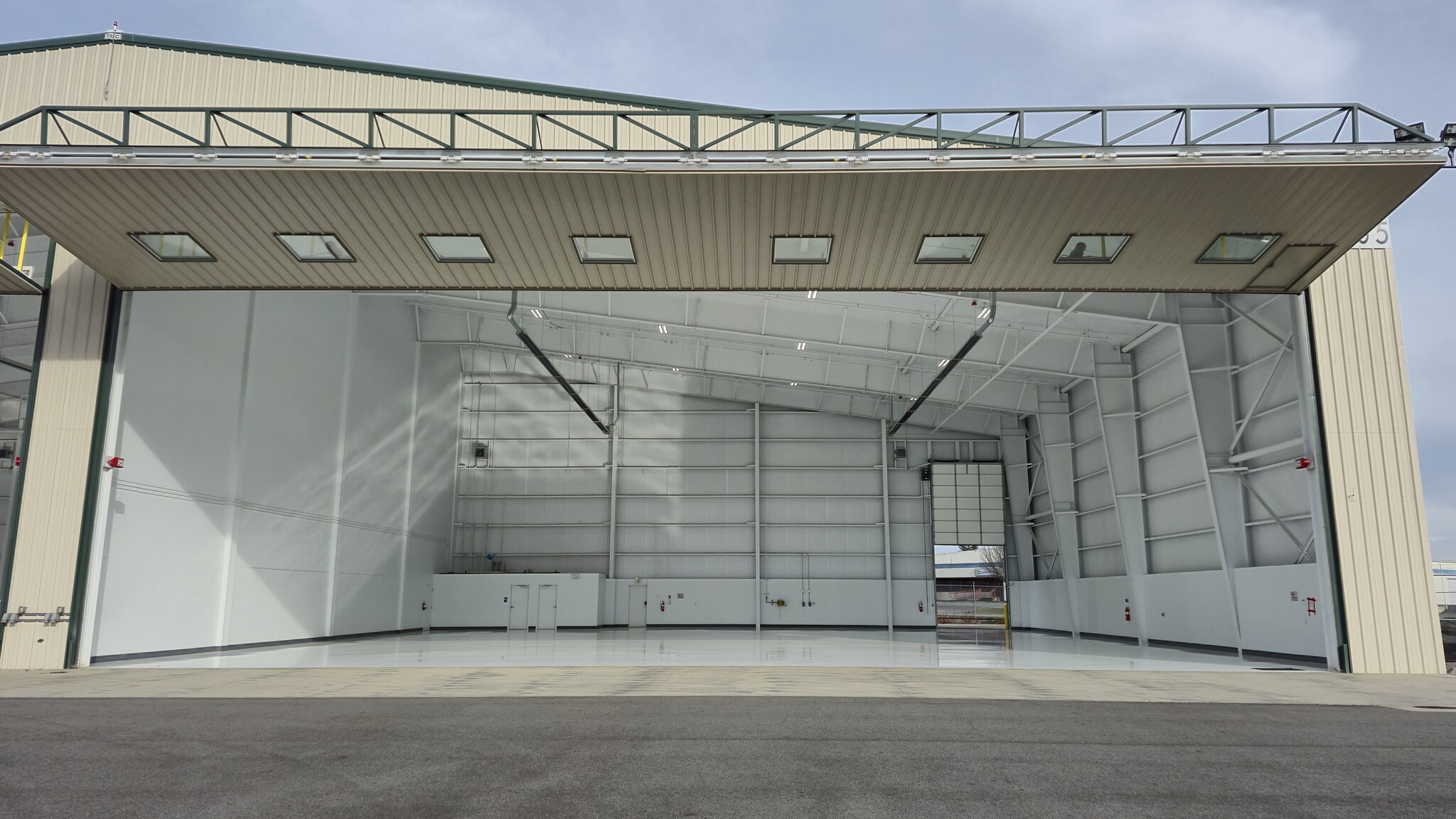 12020 Higgins Airport Way, Burlington, WA à louer Photo intérieure- Image 1 de 25