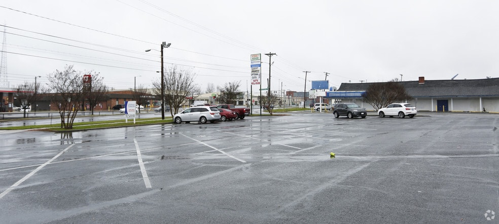 3401 South Blvd, Charlotte, NC for lease - Building Photo - Image 2 of 2