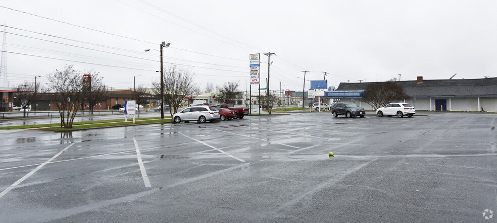 3401 South Blvd, Charlotte, NC à louer - Photo du bâtiment - Image 2 de 2