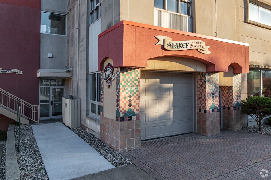 1330 E Superior St, Duluth, MN à louer - Photo du bâtiment - Image 3 de 10