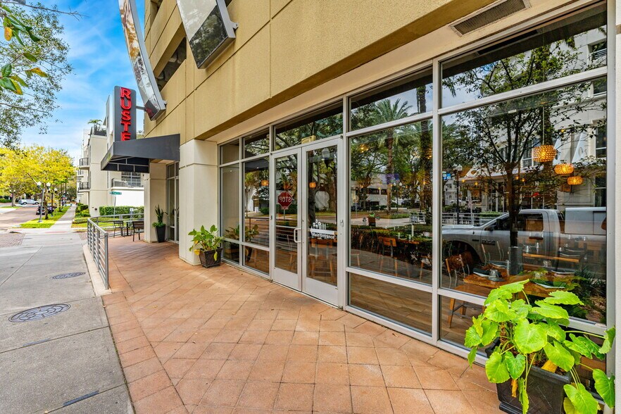 101 S Eola Dr, Orlando, FL à vendre - Photo du bâtiment - Image 3 de 36