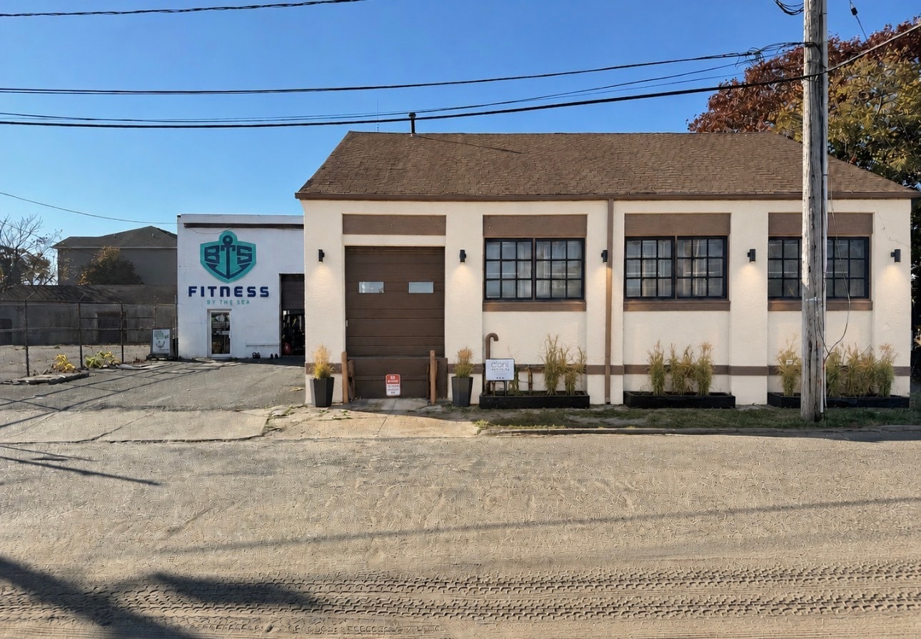 1 Field St, Avon By The Sea, NJ for lease Interior Photo- Image 1 of 4