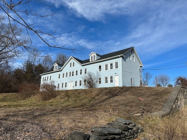 715 Riverside Dr, North Grosvenordale, CT for sale Primary Photo- Image 1 of 15