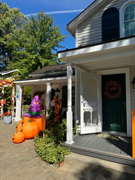 20 Lewis St, Basking Ridge, NJ à louer - Photo du bâtiment - Image 2 de 33