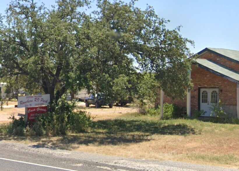 101 N Main St, Eden, TX à vendre - Photo du bâtiment - Image 2 de 12