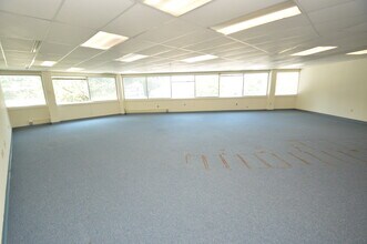 95 Highland Ave, Bethlehem, PA for lease Interior Photo- Image 1 of 4