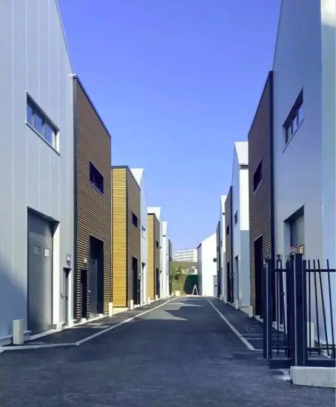 Industrial in Bagnolet for lease Building Photo- Image 1 of 7