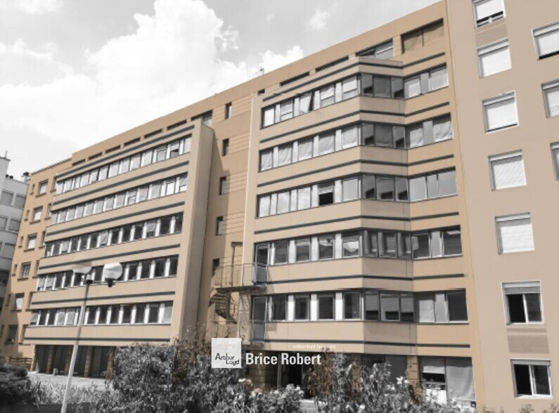 26 Rue Louis Blanc, Lyon for lease - Building Photo - Image 2 of 17