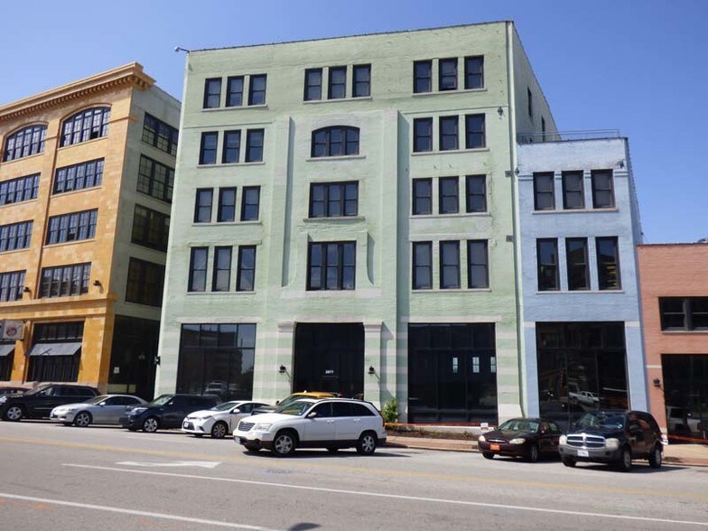 2615 Washington Ave, Saint Louis, MO à louer - Photo du bâtiment - Image 2 de 3