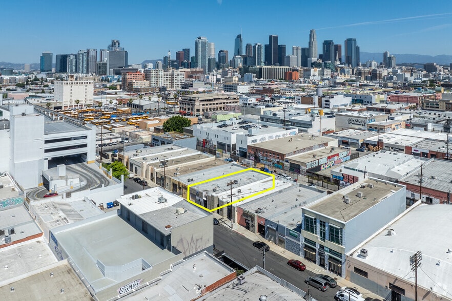 767 E 14th Pl, Los Angeles, CA for sale - Aerial - Image 2 of 24
